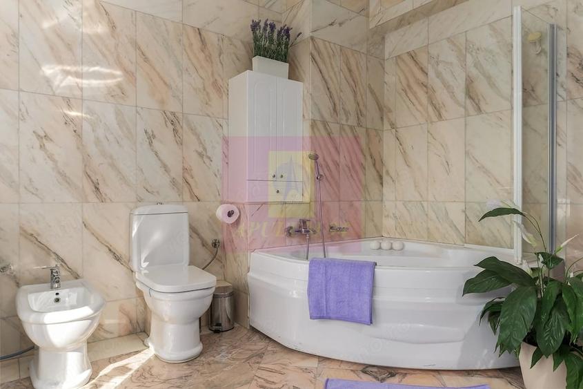 Casă cu Teren 510 Mp în Lacul Tei