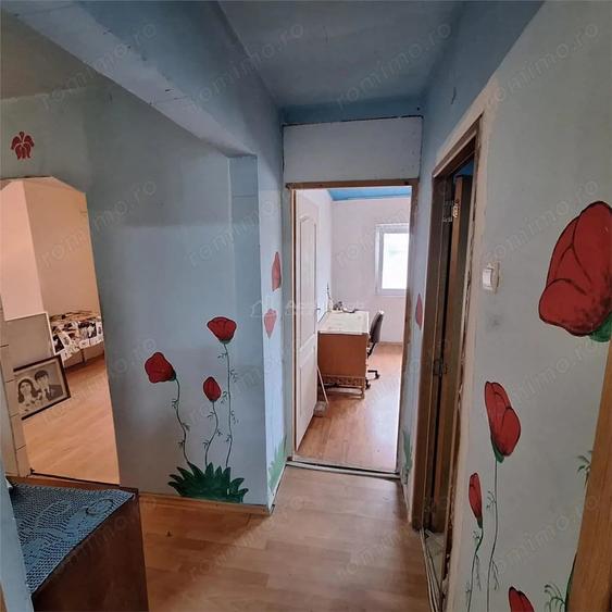 Apartament cu 2 camere decomandat, mobilat în Central