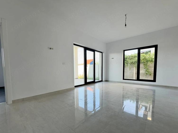 Casă cu 5 camere cu Teren 287 Mp în Central