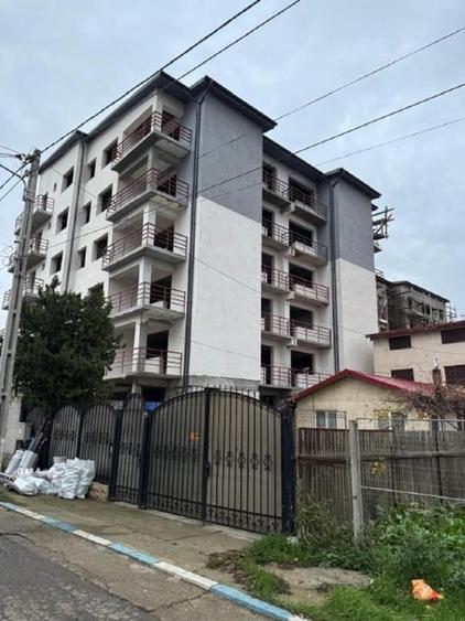 Garsonieră decomandată în Schitu