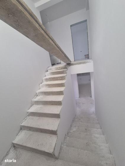 Casă cu 4 camere în Valea Lupului