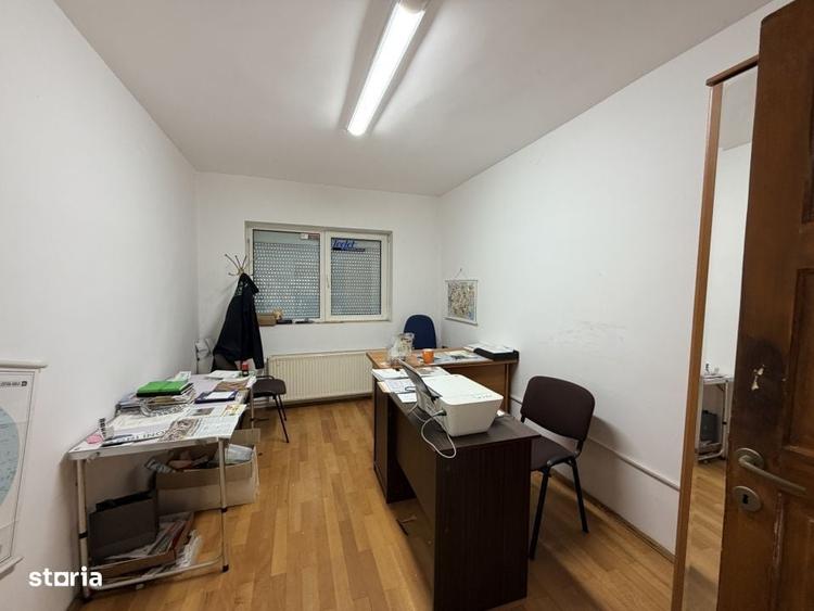 Casă cu 3 camere în Central
