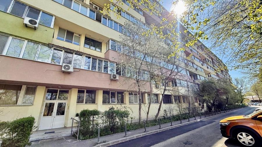 Apartament cu 2 camere semidecomandat în Lacul Tei