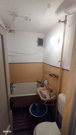 Apartament cu 2 camere decomandat în Moroieni