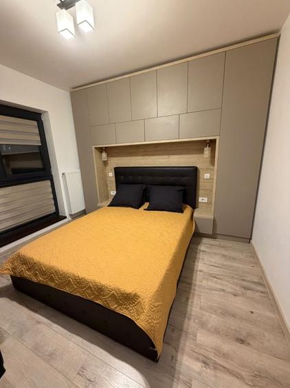 Apartament cu 2 camere decomandat în Est