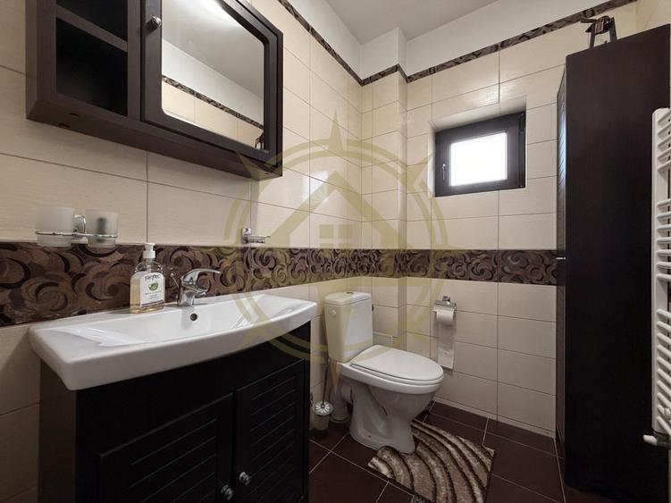 Casă cu 5 camere cu Canalizare în Ungureni (Corbii Mari)