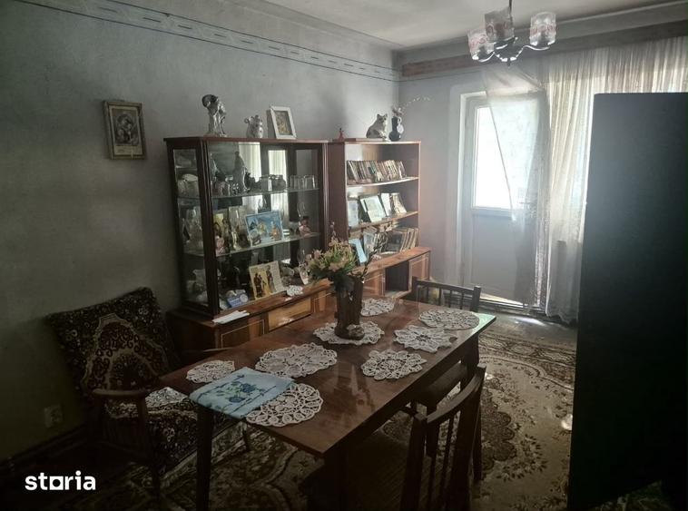 Apartament cu 4 camere în Central