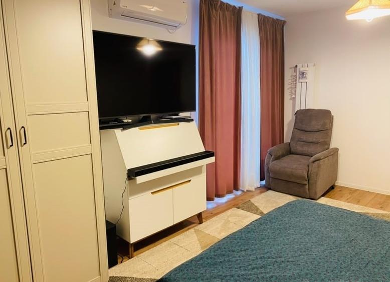Apartament cu 3 camere decomandat în Giulești