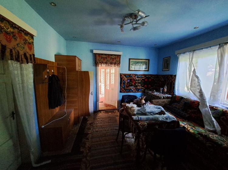 Casă cu 4 camere în Ibănești