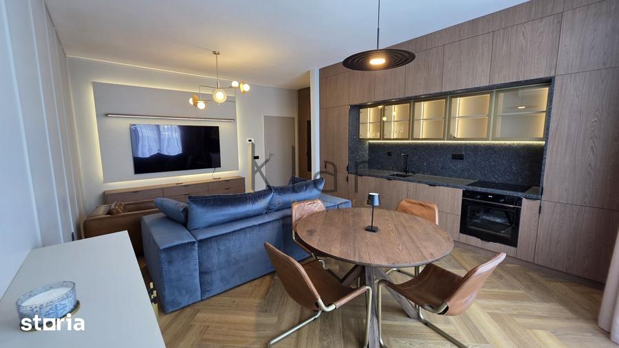Apartament cu 3 camere semidecomandat, mobilat în Sopor
