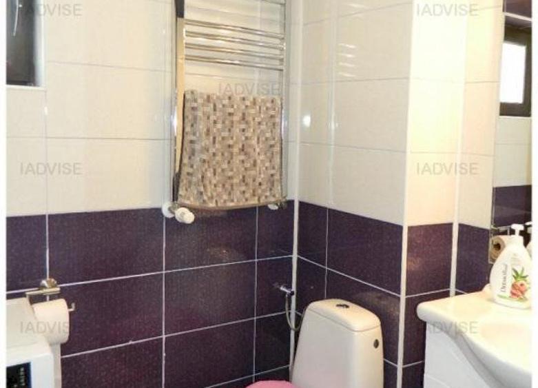 Casă individuală cu 5 camere cu Canalizare în Hărman
