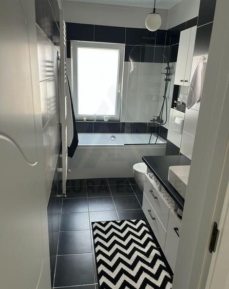 Duplex cu 3 camere cu Canalizare în Sud-Vest
