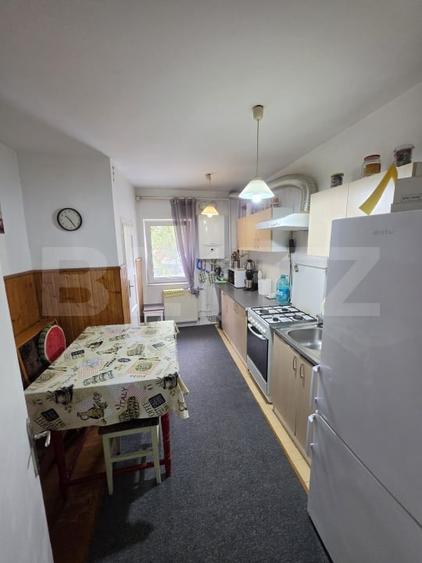 Apartament cu 3 camere decomandat, mobilat în Zorilor