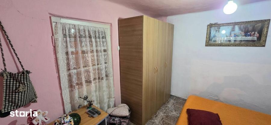 Casă cu 3 camere cu Teren 213 Mp în Alexandriei