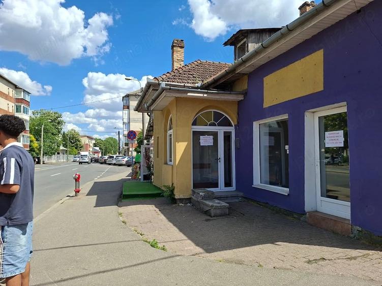 Spațiu comercial, de 60 mp, în Lipovei