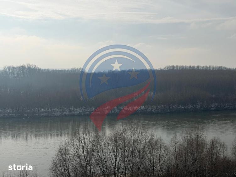 Teren de 2500 mp, în Dobrun