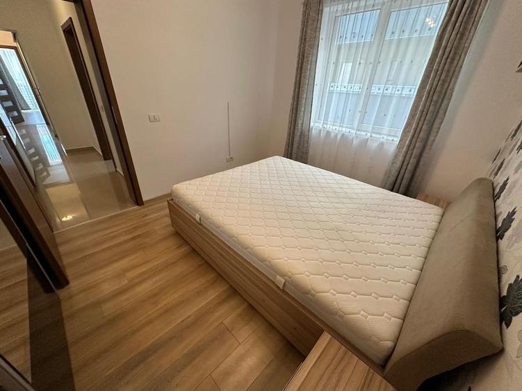 Apartament cu 2 camere decomandat, mobilat în Girocului