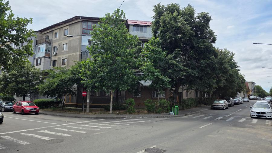 Apartament cu 2 camere decomandat în Crihala
