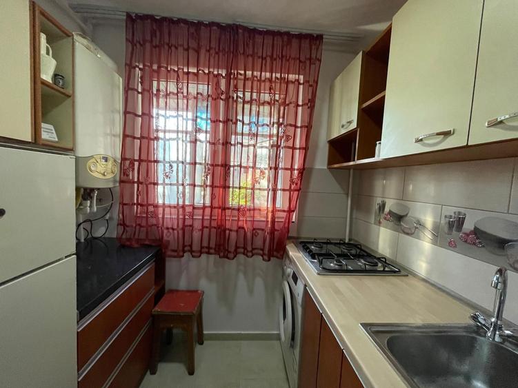 Casă cu 1 camere cu Teren 25 Mp în Rahova