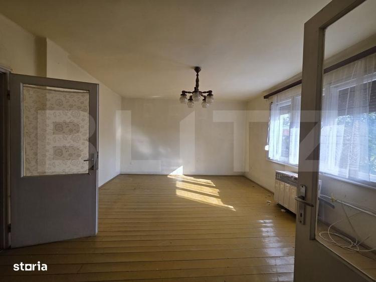 Casă cu 3 camere în Dorolț