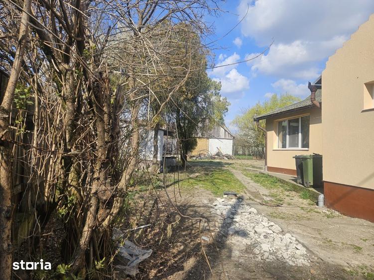 Casă cu 3 camere cu Teren 916 Mp în Sălard