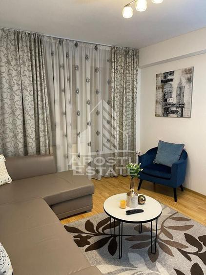 Apartament cu 2 camere semidecomandat, mobilat în Ultracentral