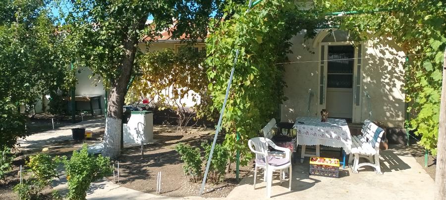 Casă cu 5 camere cu Teren 1500 Mp în Licuriciu