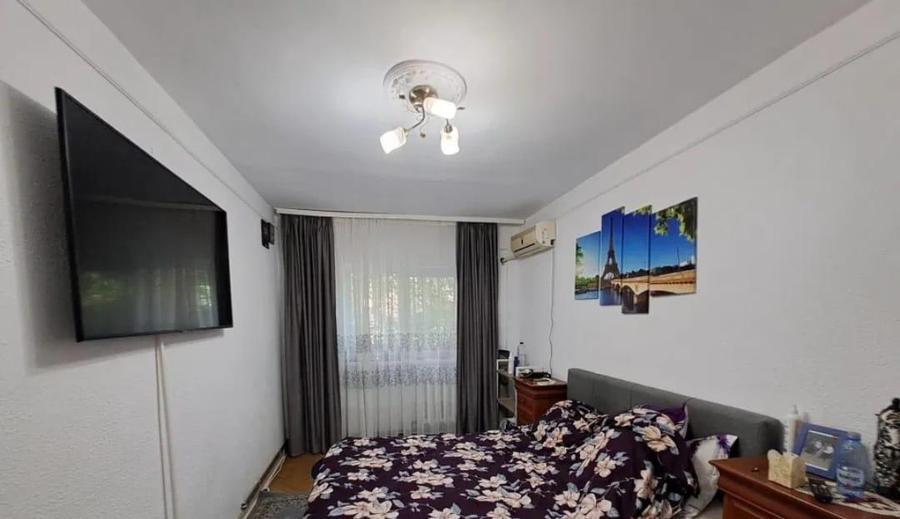 Apartament cu 2 camere decomandat, mobilat în Mircea cel Bătrân