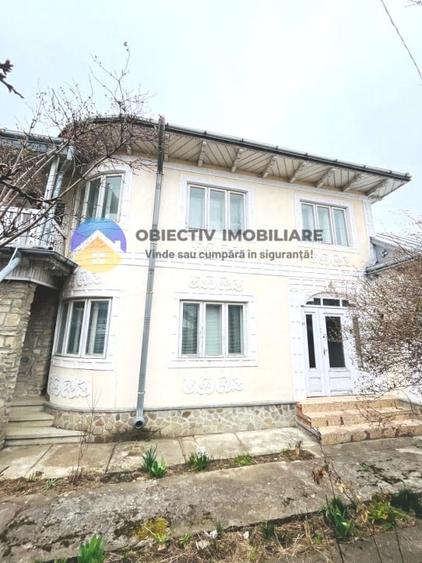 Casă cu 5 camere cu Teren 719 Mp în Vânători-Neamț