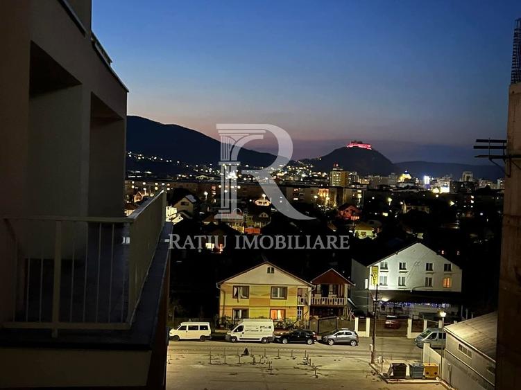 Garsonieră decomandată, mobilată în Pietroasa