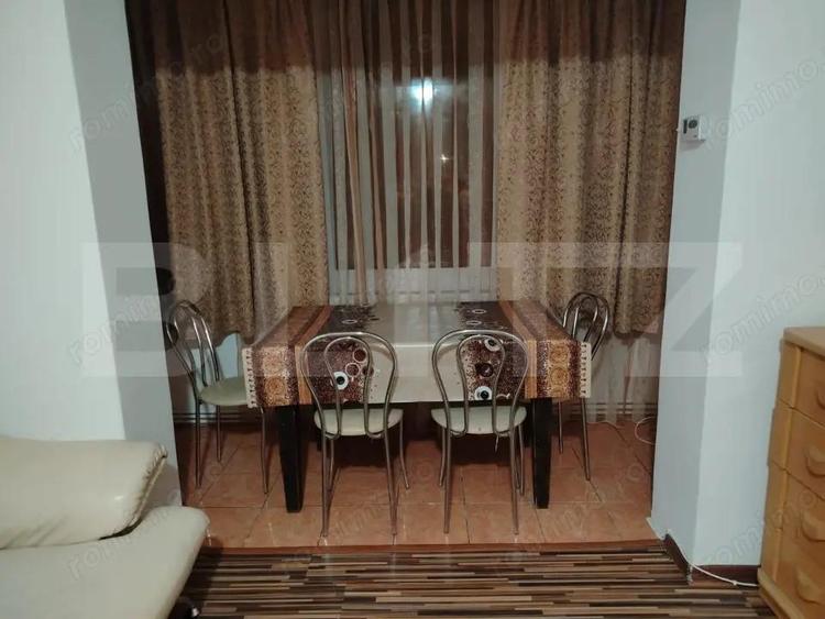 Apartament cu 2 camere semidecomandat în Botizului