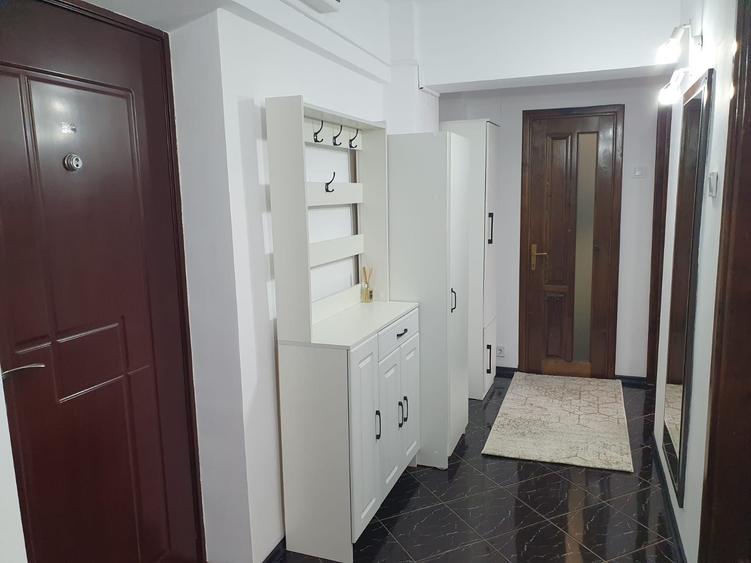 Apartament cu 2 camere decomandat în Sfântu Ilie