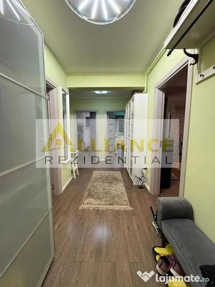 Apartament cu 3 camere decomandat în Central