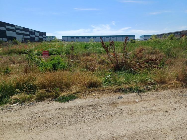Teren Construcții intravilan de 9200 mp, în Central