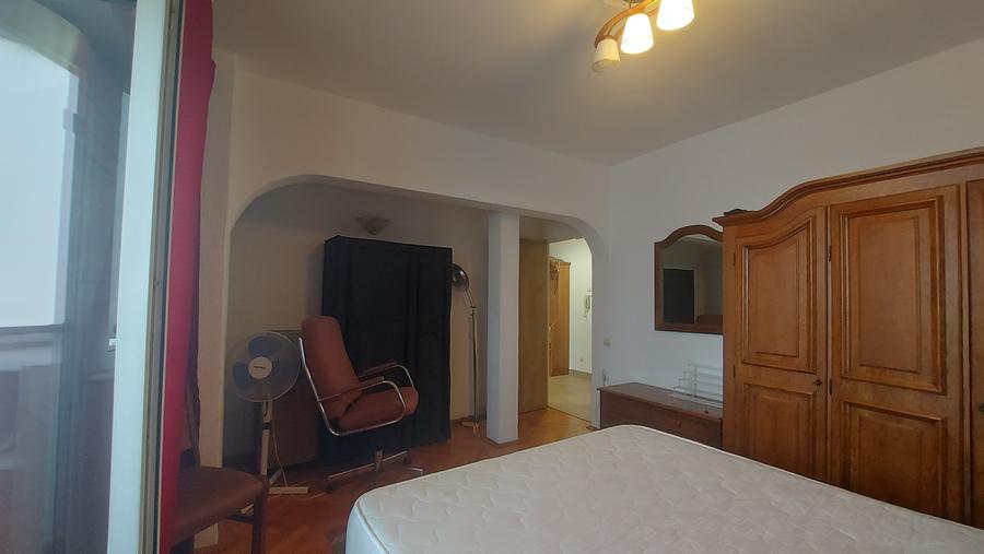 Apartament cu 2 camere decomandat în Mihai Bravu
