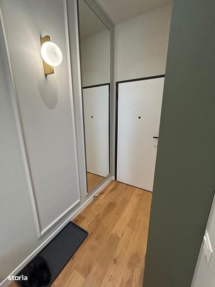 Apartament cu 4 camere în Ciupercenii Noi