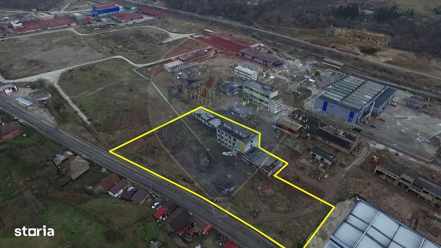 Spațiu comercial, de 8,416 mp, în Central