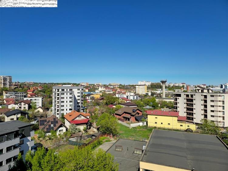 Garsonieră decomandată în Central