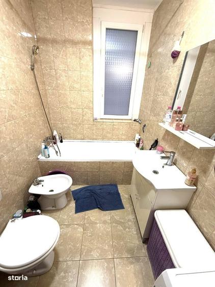 Apartament cu 3 camere în Orașul Nou