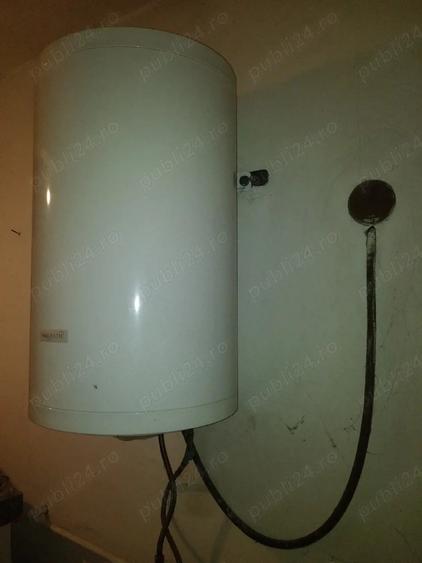 Casă cu 3 camere cu Teren 1960 Mp în Central
