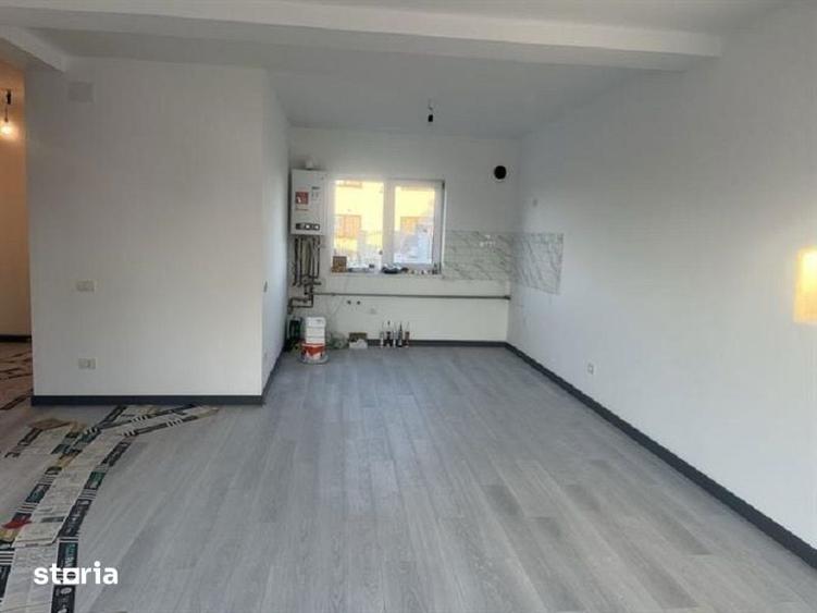 Casă cu 3 camere cu Teren 300 Mp în Dumbrăvița