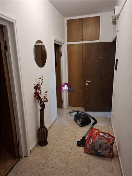 Închiriere Apartament 3 Camere – Zona Obor   Poliția Locală Secto - 6