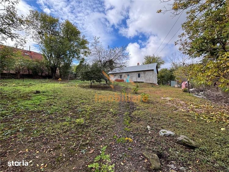 Casă cu 2 camere în Tria