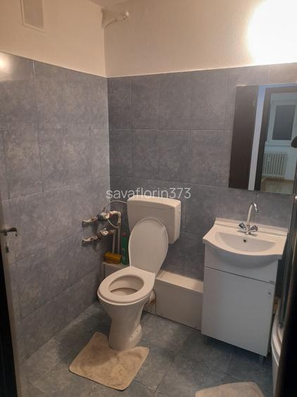 Inchiriez apartament proprietar