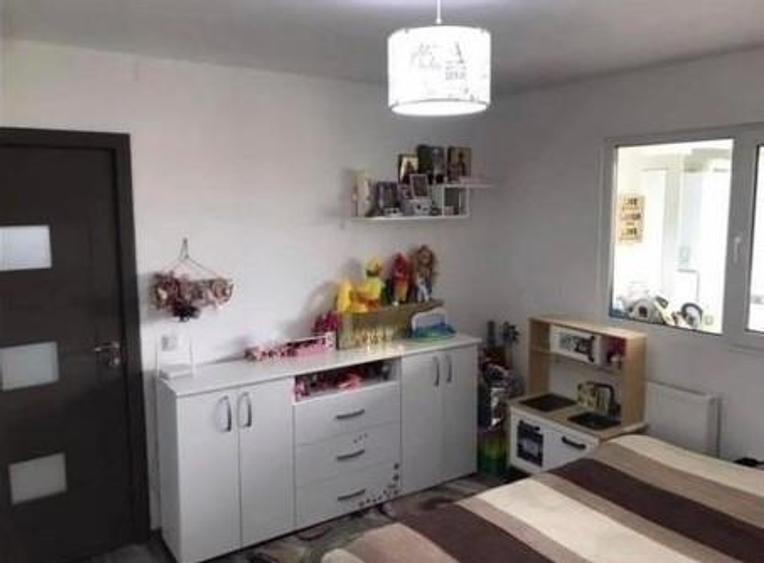 Garsonieră decomandată în Astra