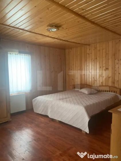 Casă cu 5 camere cu Teren 370 Mp în Bran