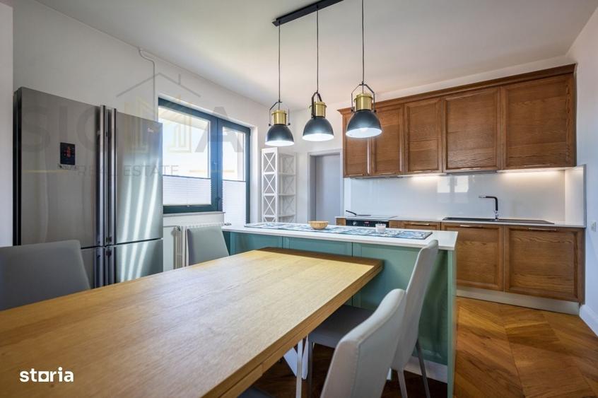 Apartament cu 4 camere în Central