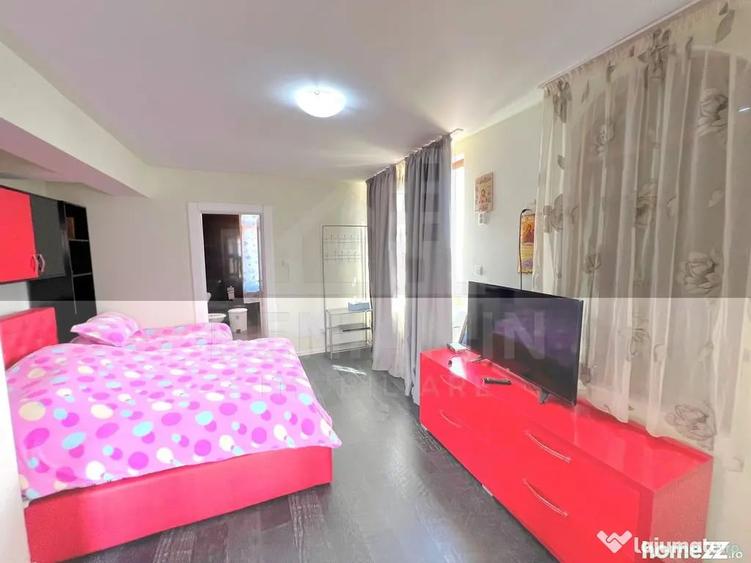 Casă cu 7 camere cu Teren 900 Mp în Popoveni