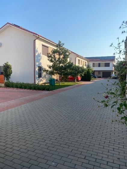 Duplex cu 6 camere cu Canalizare în Afumați