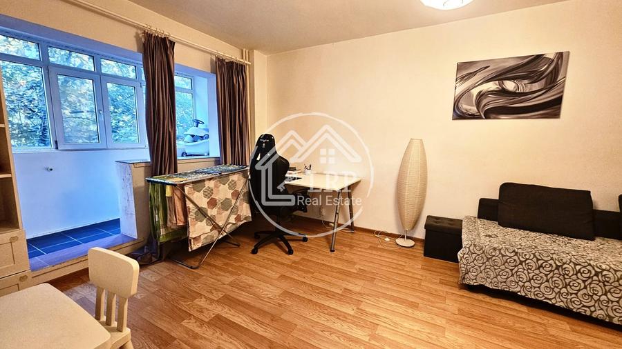 Apartament cu 2 camere decomandat, mobilat în Basarabia